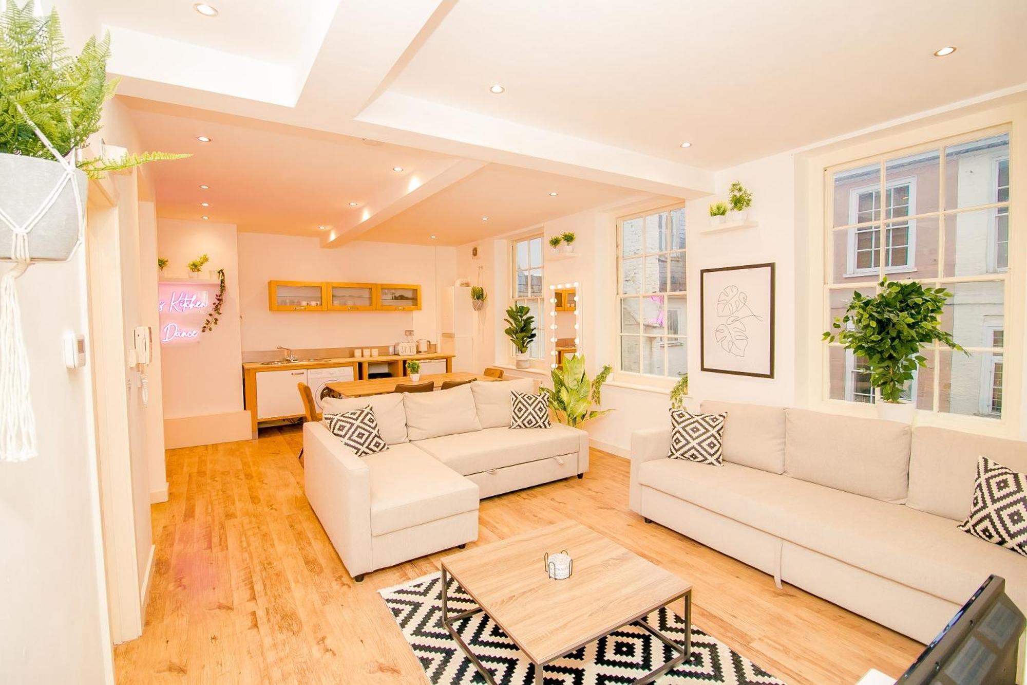 Unique Warehouse Style Flat - Amazing Location Apartment Norwich Bagian luar foto